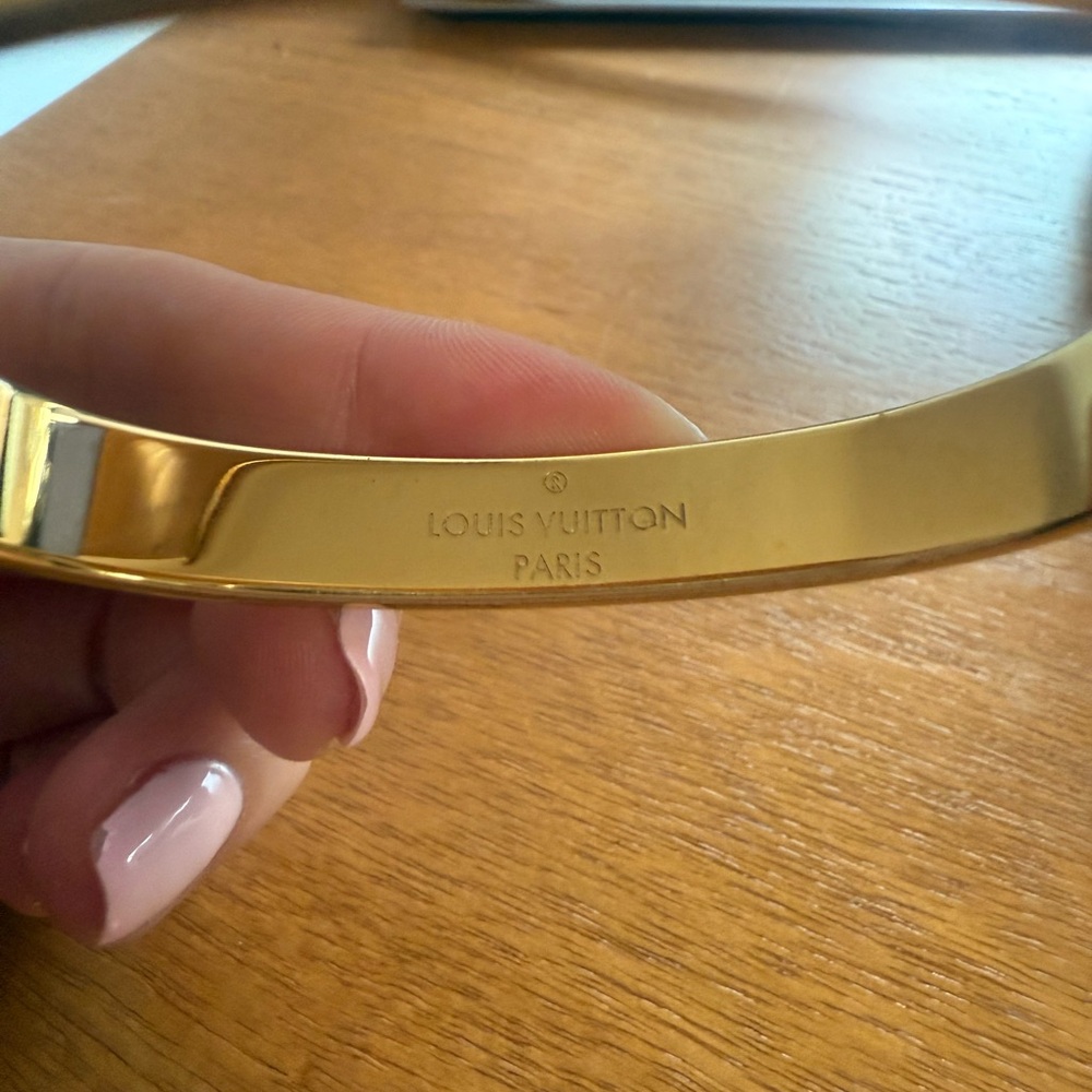 Louis Vuitton Shiny Gold Bangle